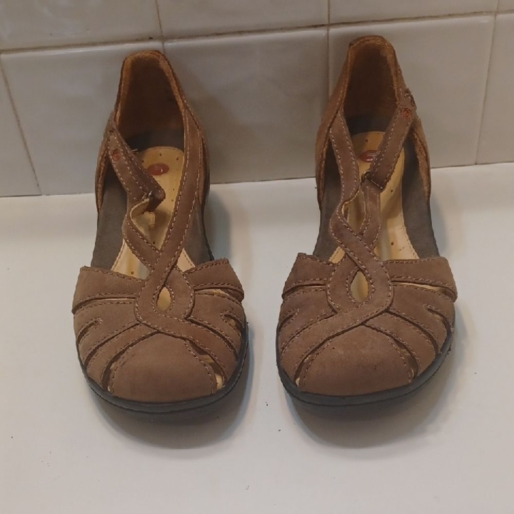 Clarks Structure Womans Brown Suede Leather Comfort Shoes 9M